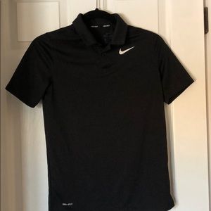 Boys Nike dry fit shirt